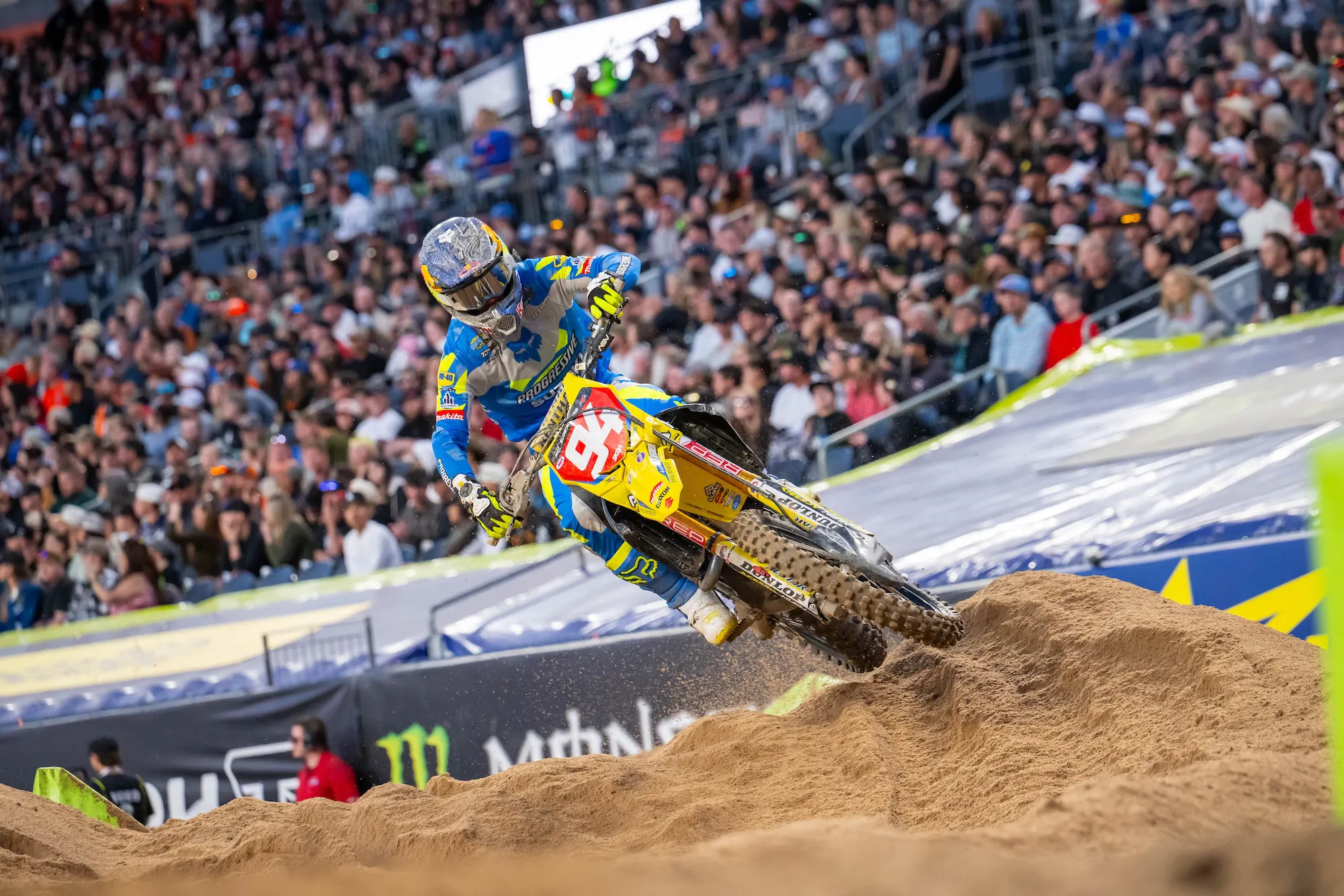 Ken Roczen took second in Denver and now leads Lawrence by a single point heading into the finale.