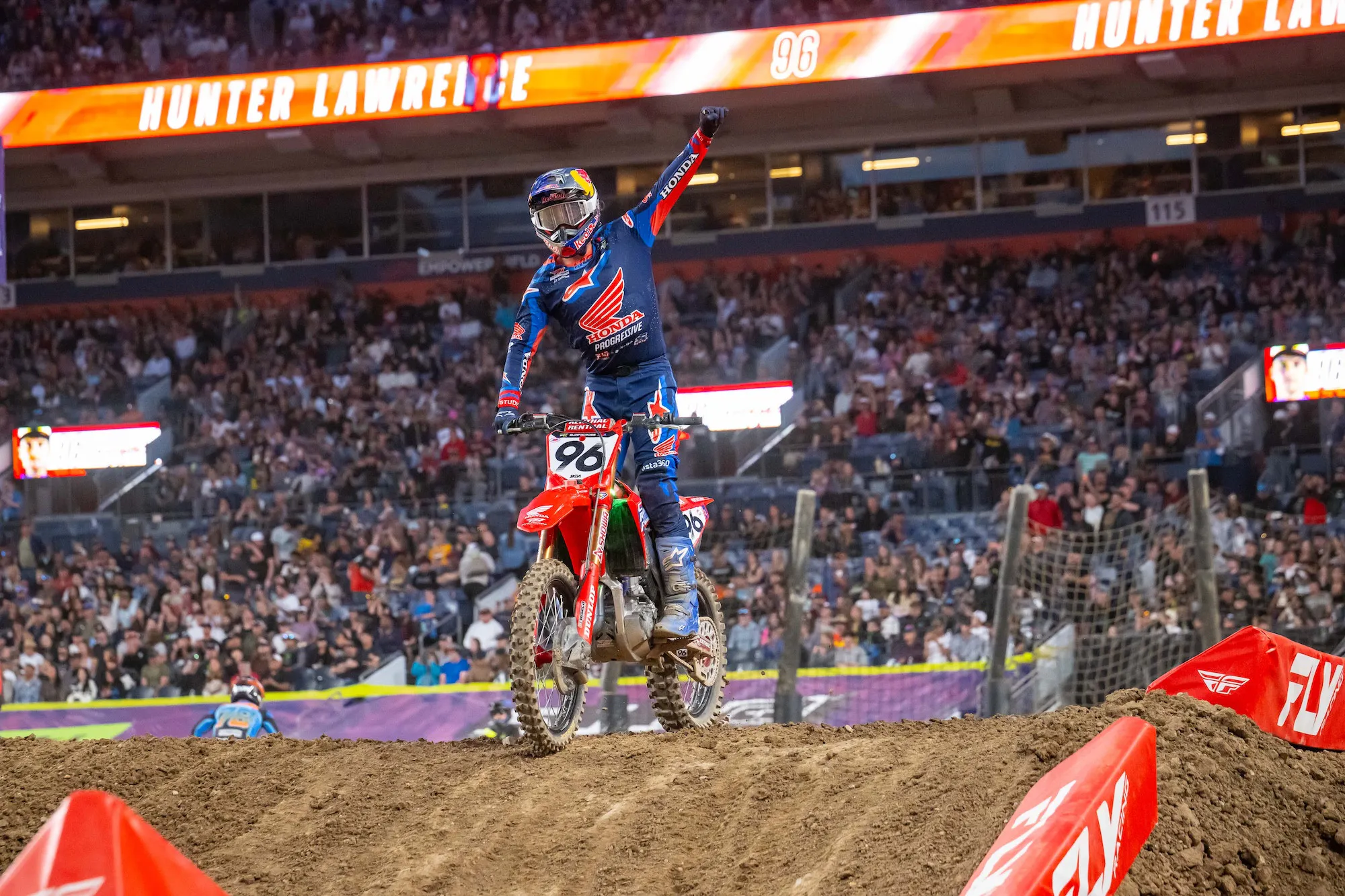 Lawrence now trails Roczen by one point heading into the finale.