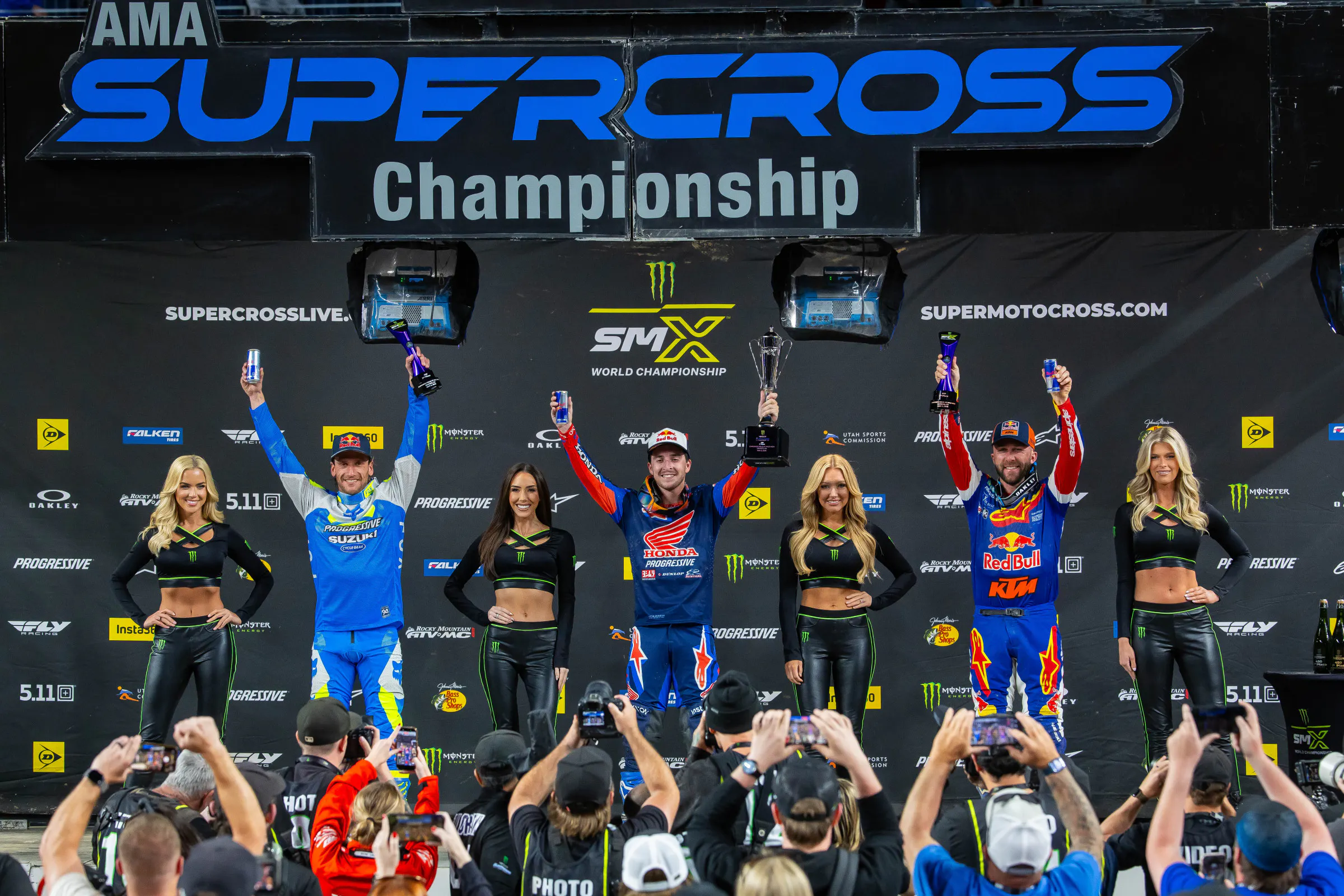 450SX overall podium