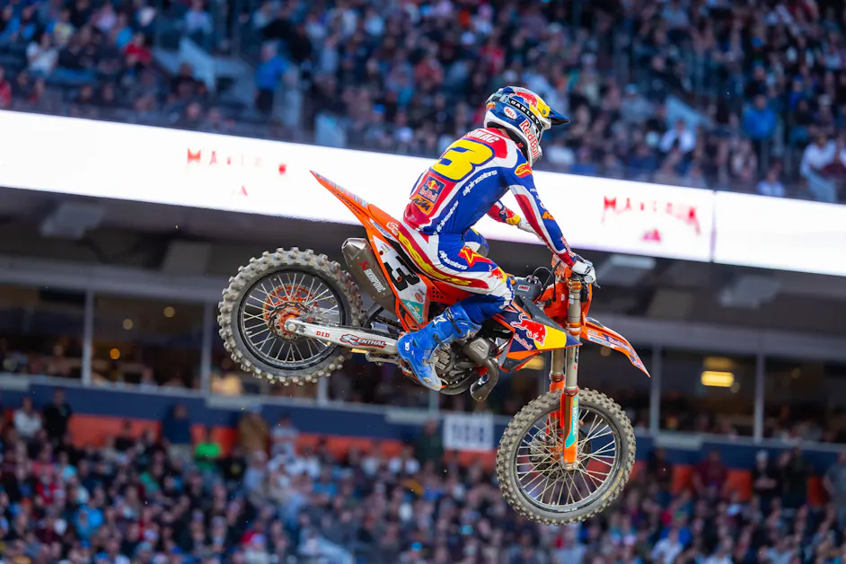 Tomac on Denver SX: “I was definitely stuck behind him [Prado], and that, I think, allowed Kenny to sneak away”