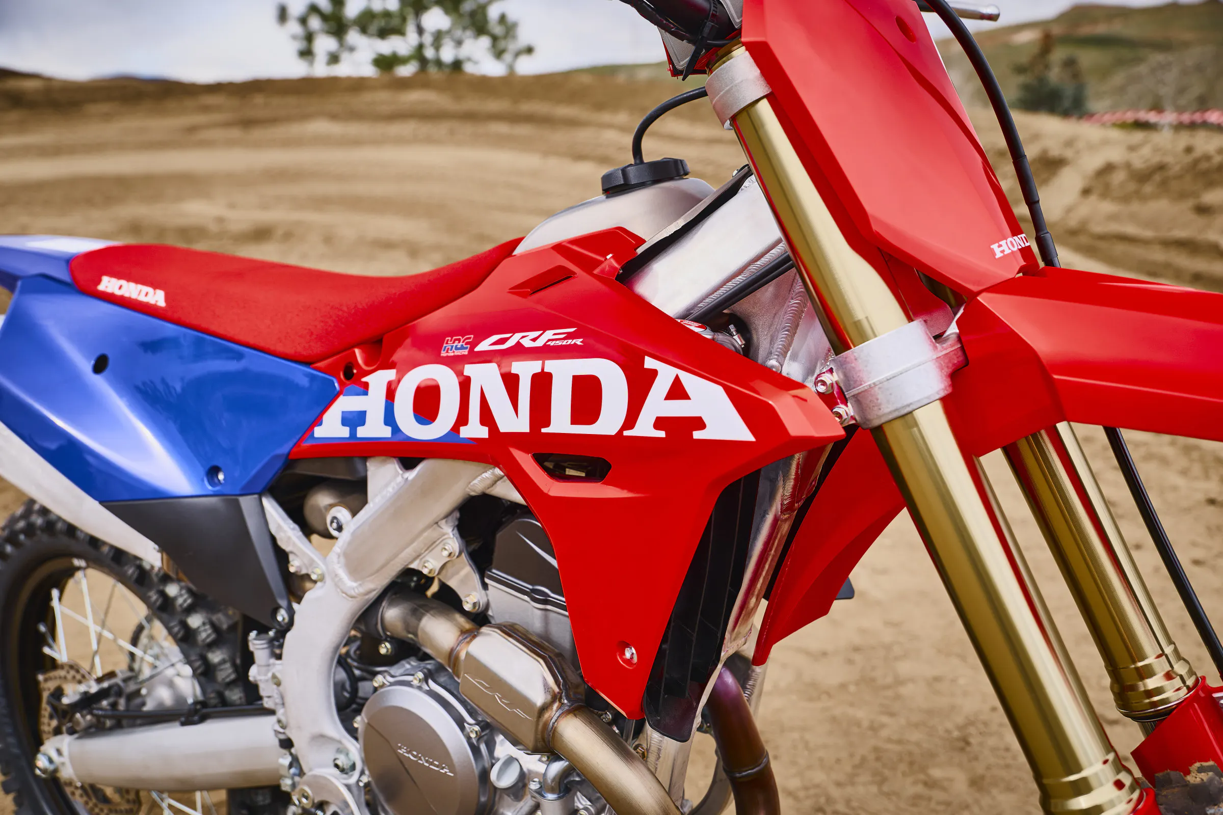 27 Honda CRF450R_RF34 close