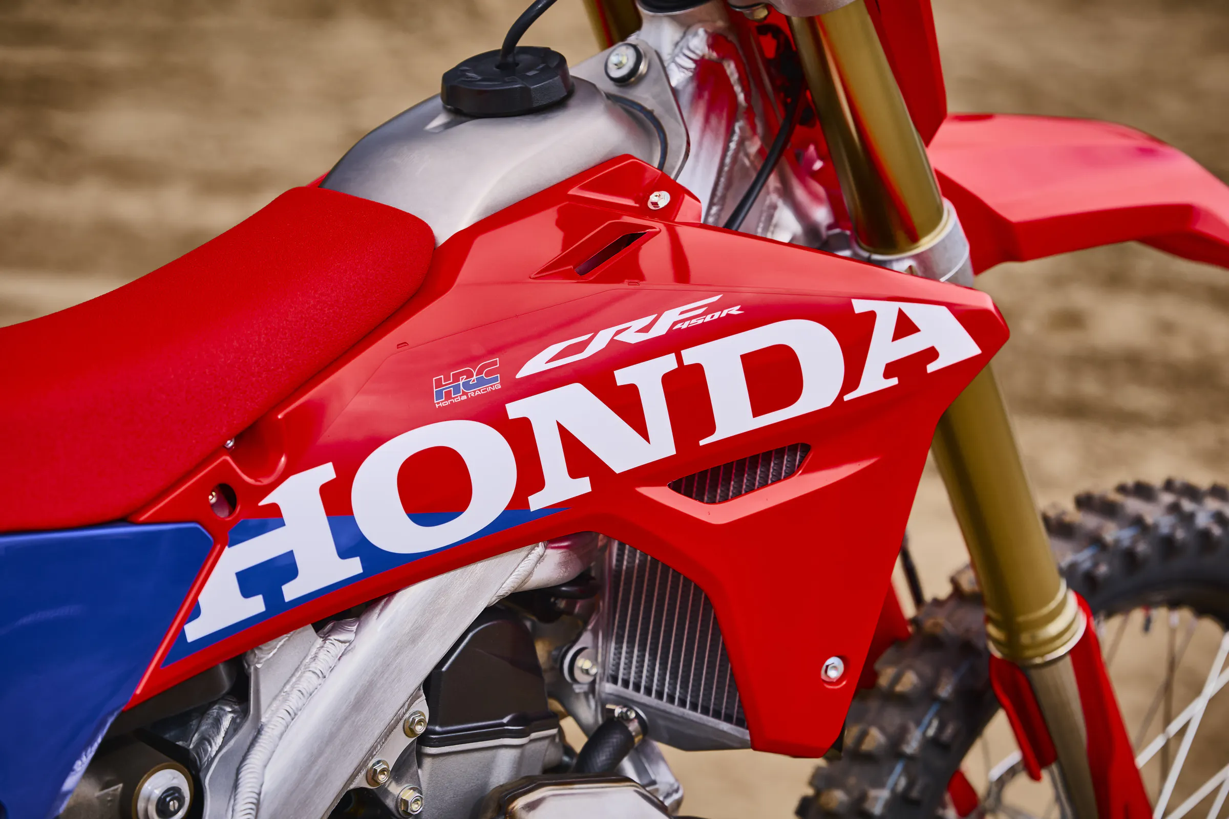27 Honda CRF450R_tank