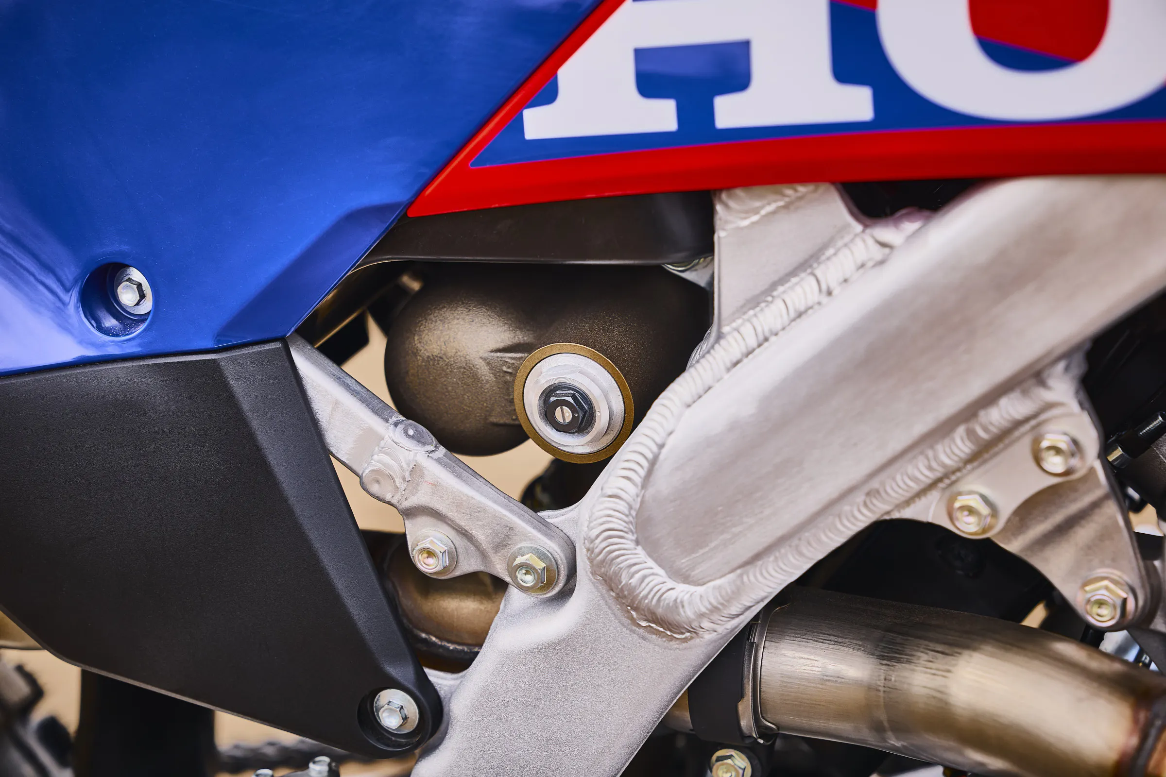 27 Honda CRF450R_shock adjuster