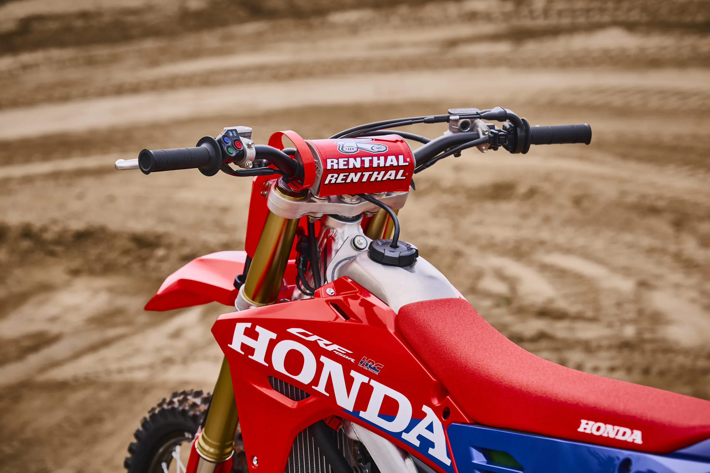 27 Honda CRF450R_cockpit 2