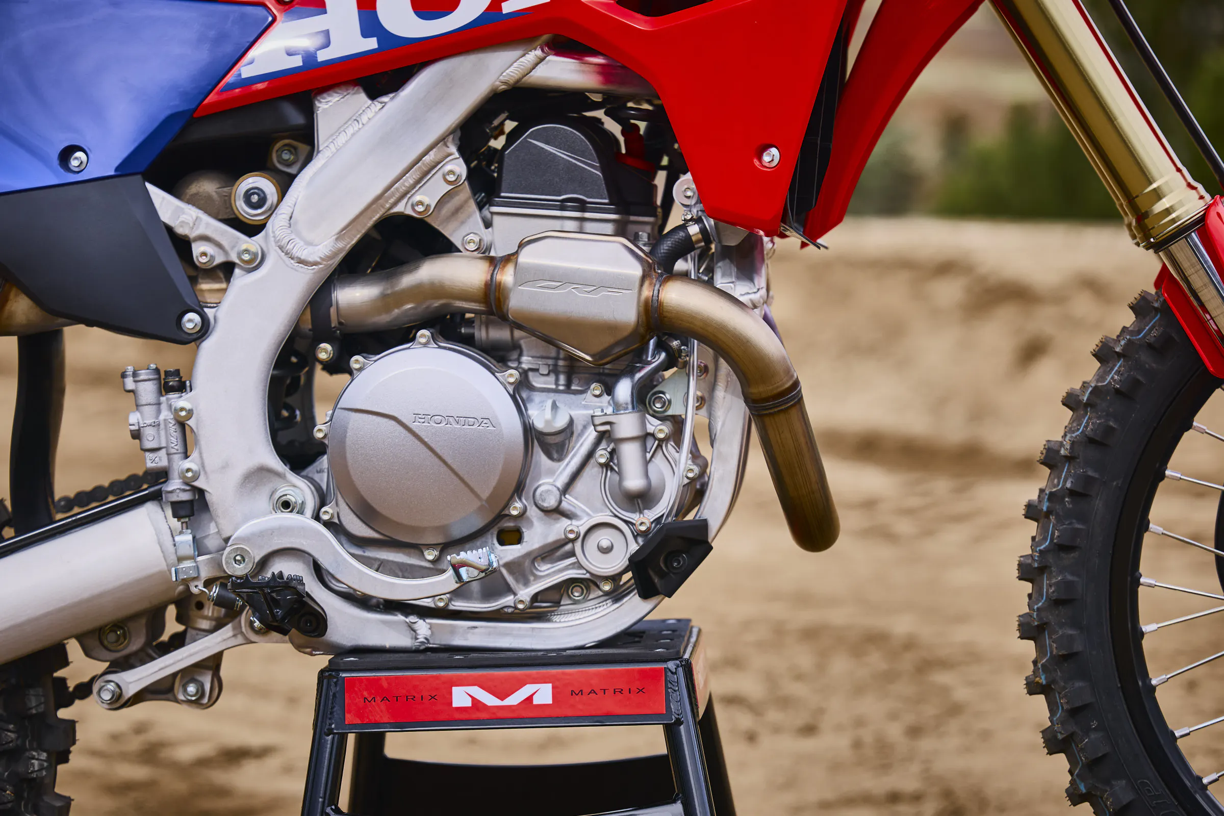27 Honda CRF450R_engine 2