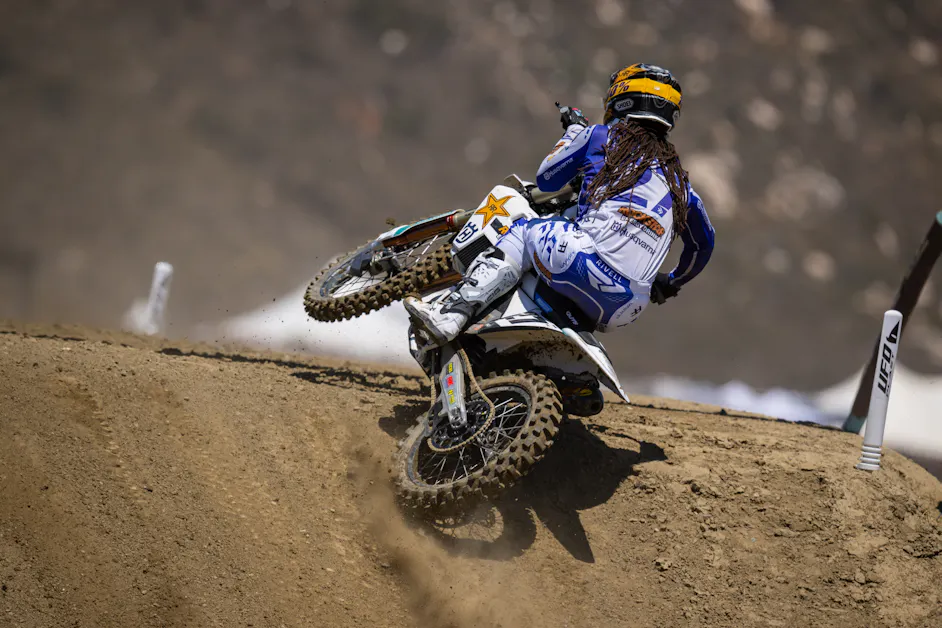 Malcolm Stewart on Second Moto DNF: “took a stinger to the knee. Hopefully it’s nothing too serious”