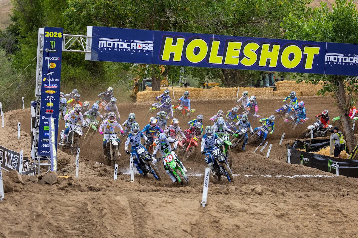 Seth Hammaker [#10] stormed to the Moto 1 holeshot and carried on to a dominant win in what was the most impressive single moto of his career.
