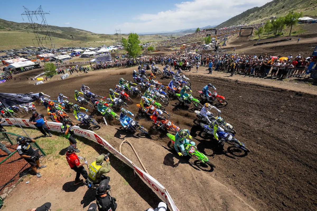 Seth Hammaker [#10] grabbed the Moto 1 holeshot and led almost the entirety of the moto before a late pass by his teammate Levi Kitchen [#47].