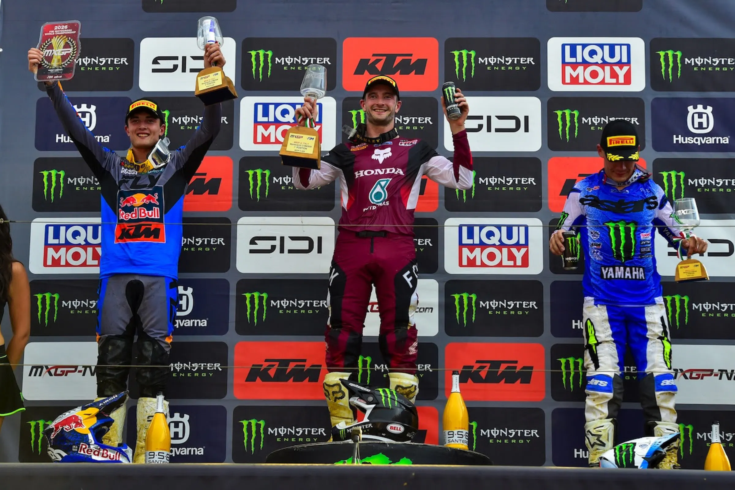Herlings Rebounds With Win In Italy