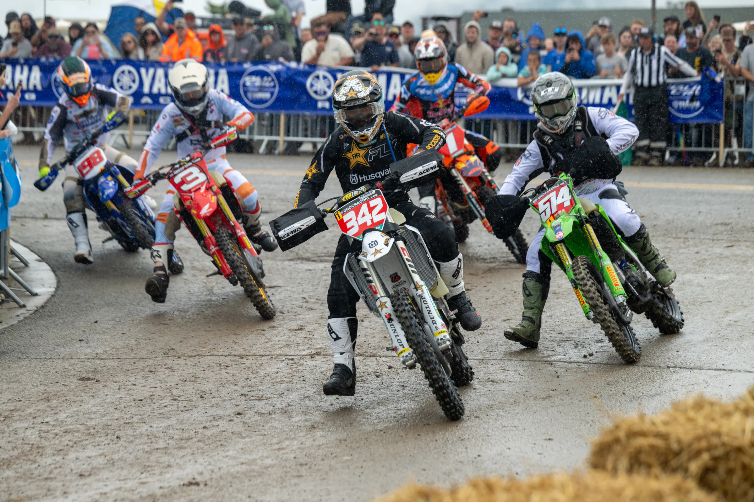 The Blackwater-style start in the ski village leads the riders downhill into the trails of Snowshoe. Craig DeLong grabbed the holeshot on his Rockstar Husqvarna with Baylor and Ashburn right behind.