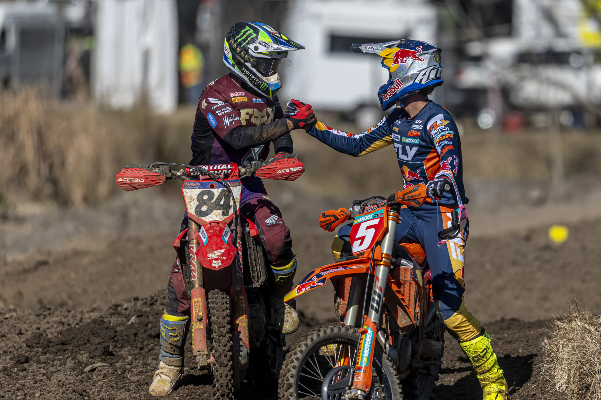 Jeffrey Herlings and Lucas Coenen shake hands after the MXGP of South Africa.