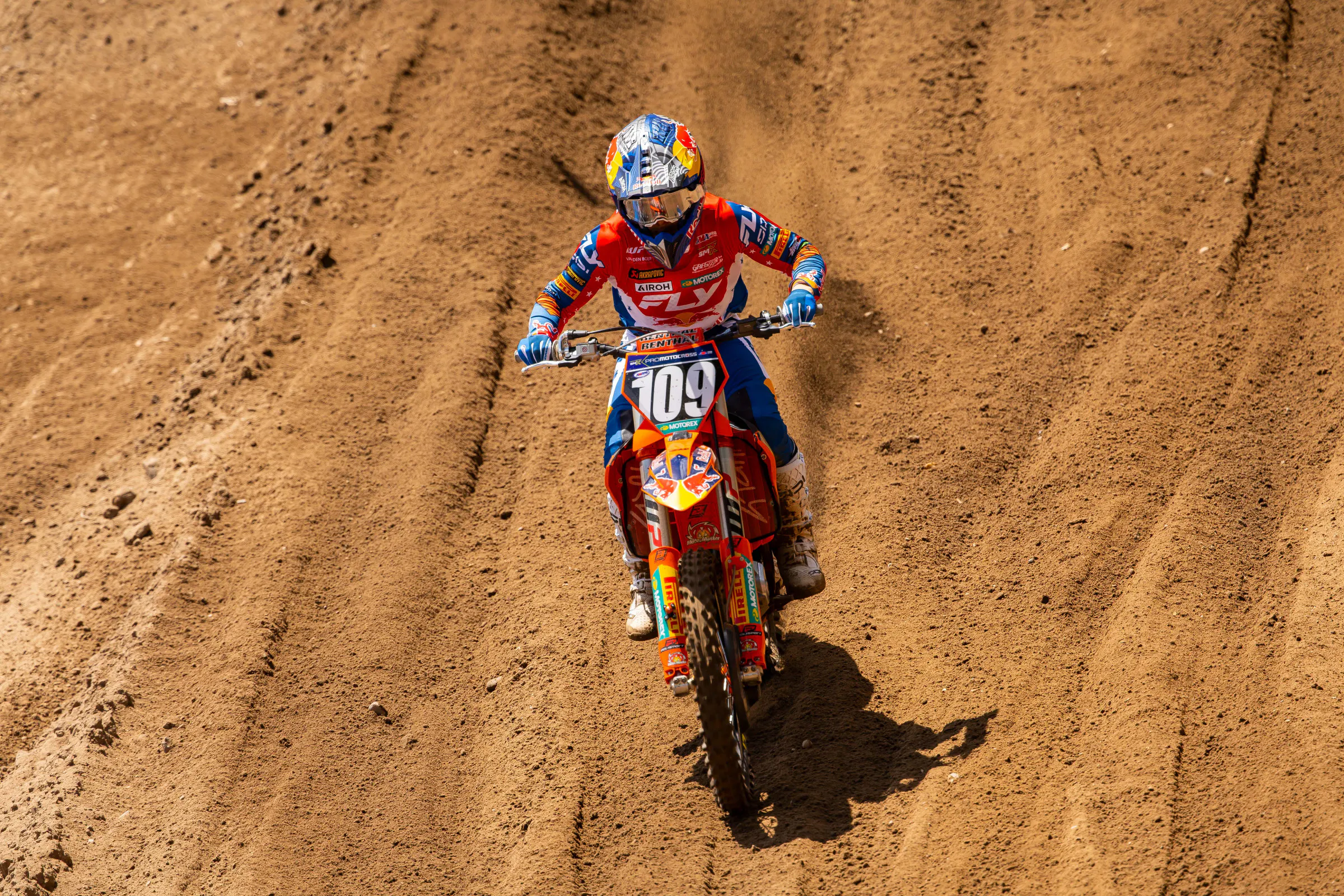 Sacha Coenen and his brother Lucas top the board in their respective classes in the first qualifying sessions of the day.