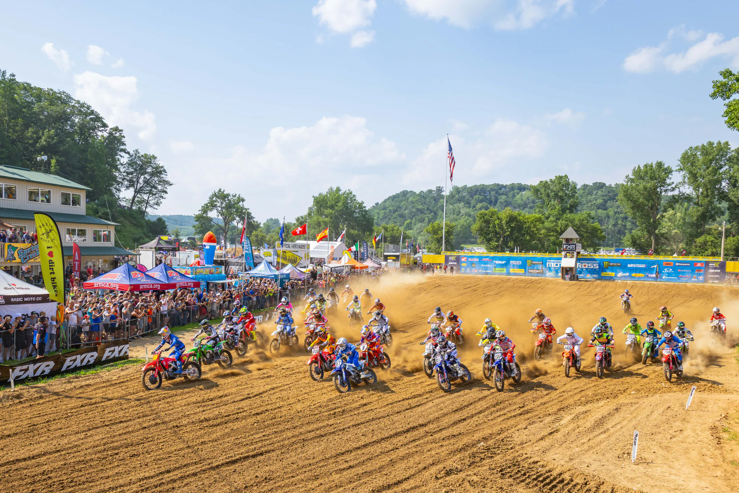 A 450 Class start at the 2025 Spring Creek National.