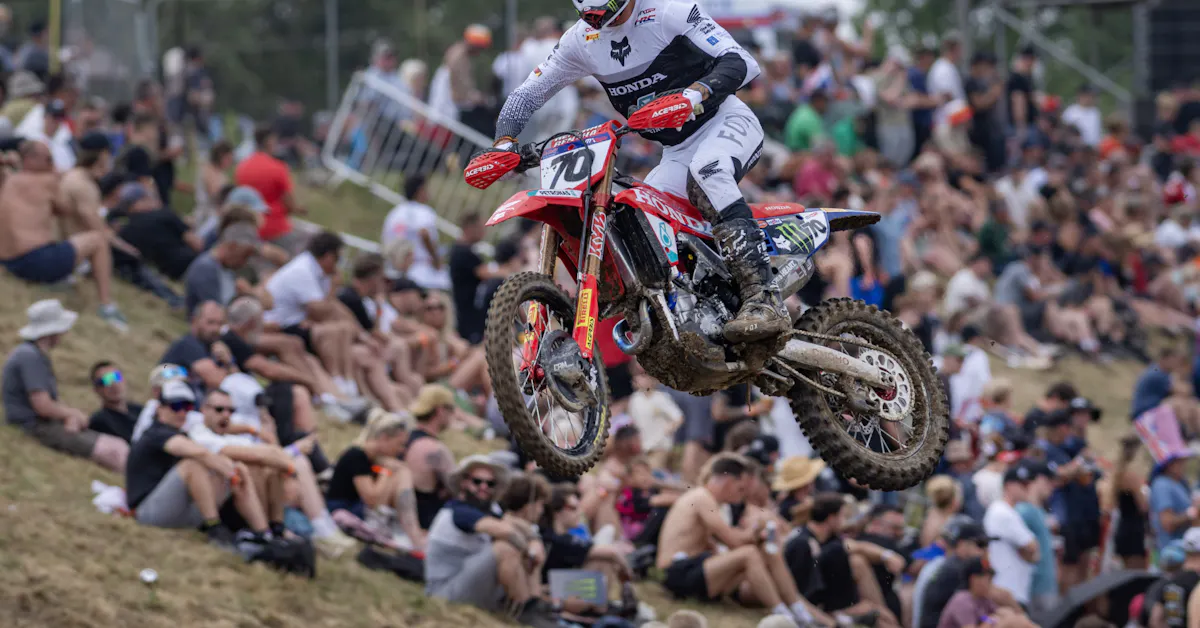 Fernandez (MXGP) and Längenfelder (MX2) Win MXGP of Great Britain Qualifying Races