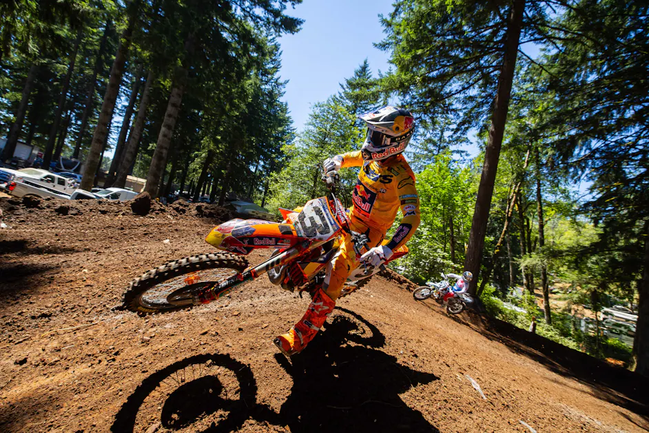 Checking in with Tomac, Beaumer, Kitchen, Bennick, Hymas, and Hunter Lawrence before Washougal