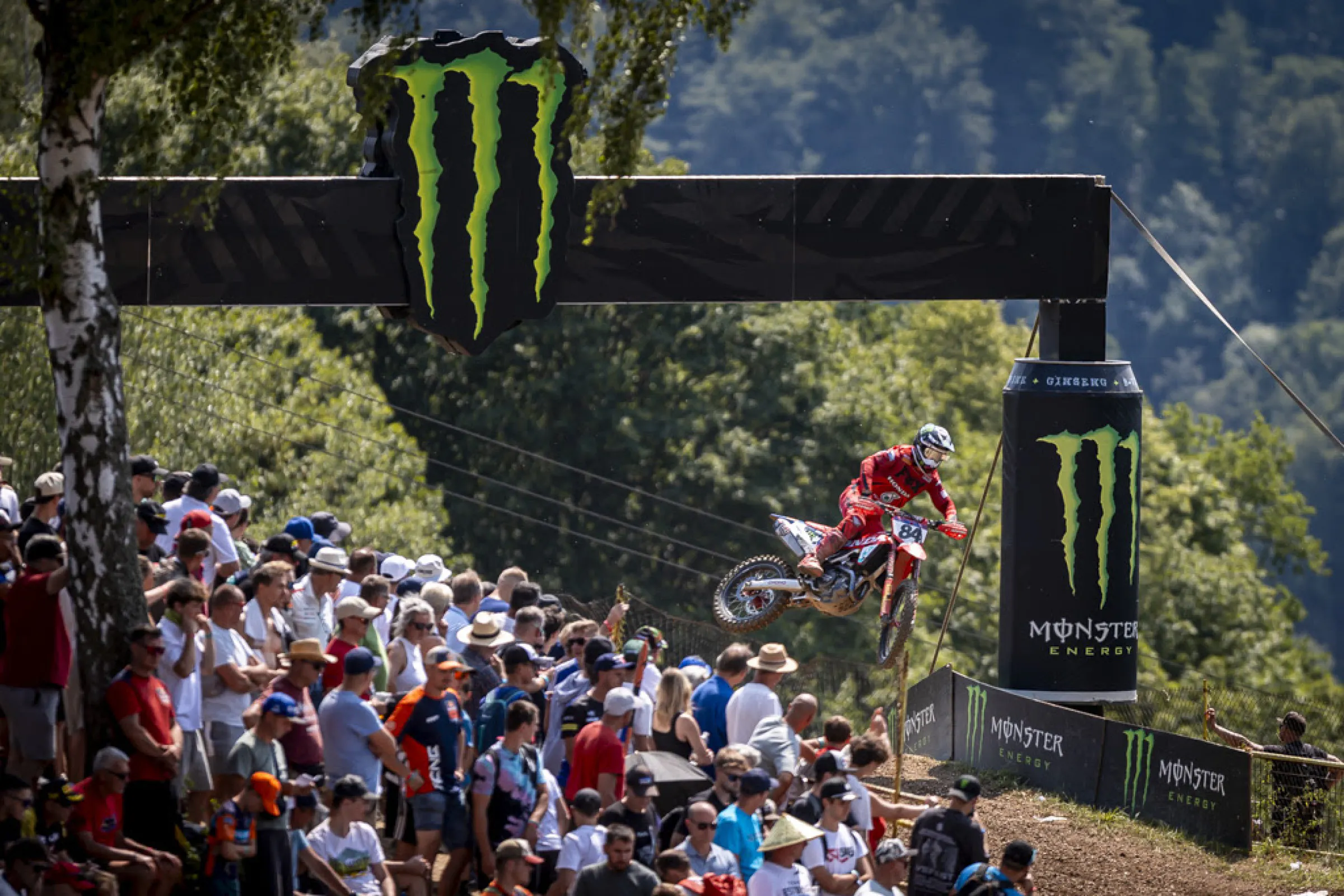 MXGP of Czech Republic Recap: Lucas Coenen Out, Herlings Taking Control In MXGP