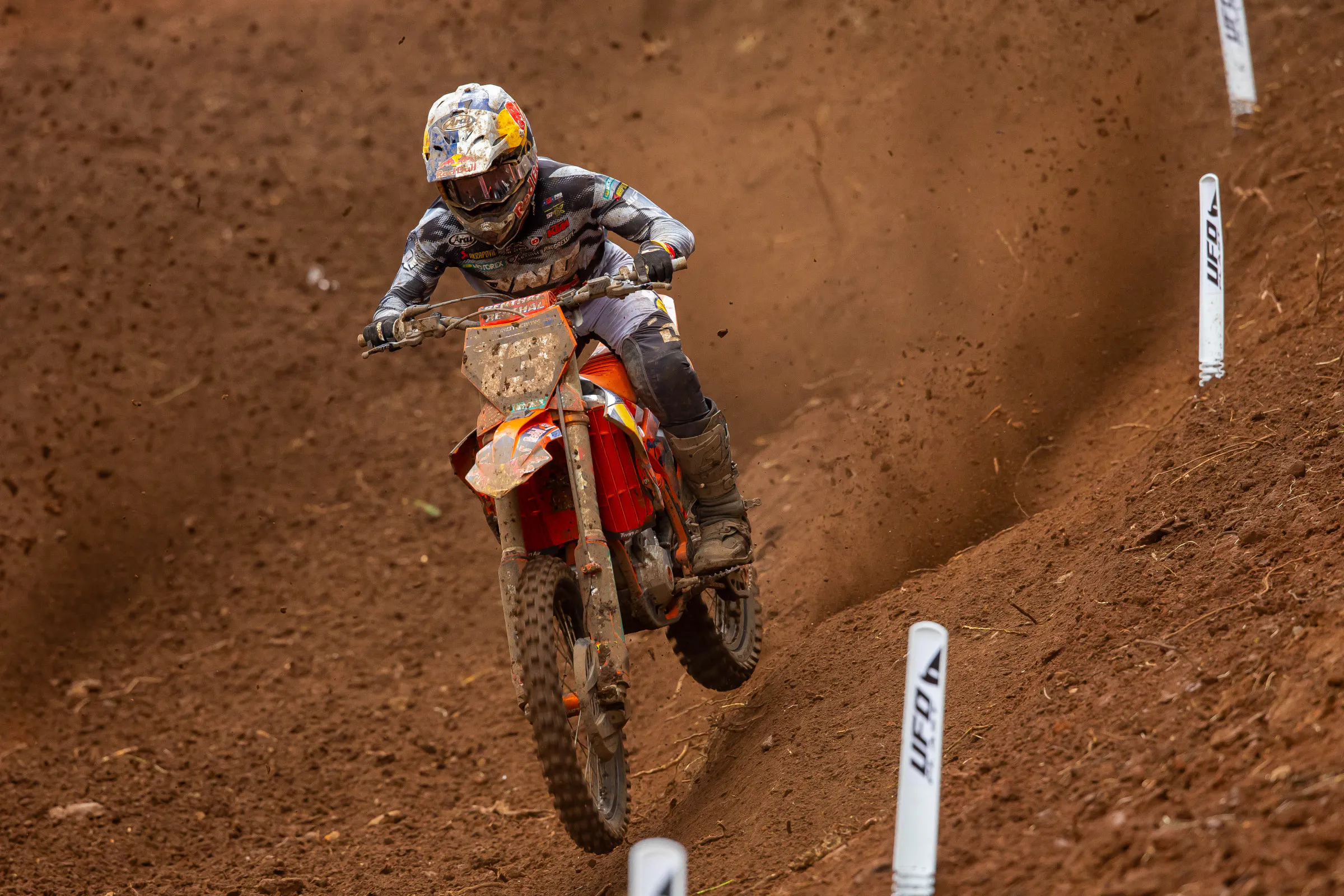 Watch: Julien Beaumer's Near Crash While Charging Through Field in First 250 Moto at Washougal National