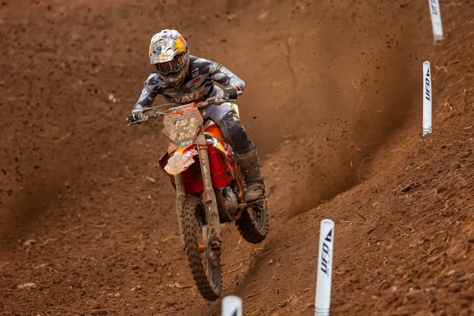 Watch: Julien Beaumer's Near Crash While Charging Through Field in First 250 Moto at Washougal National
