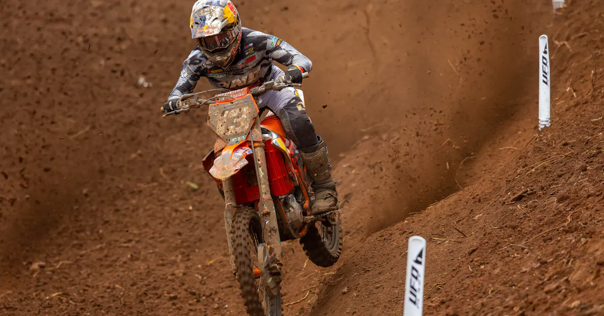 Watch: Julien Beaumer's Near Crash While Charging Through Field in First 250 Moto at Washougal National