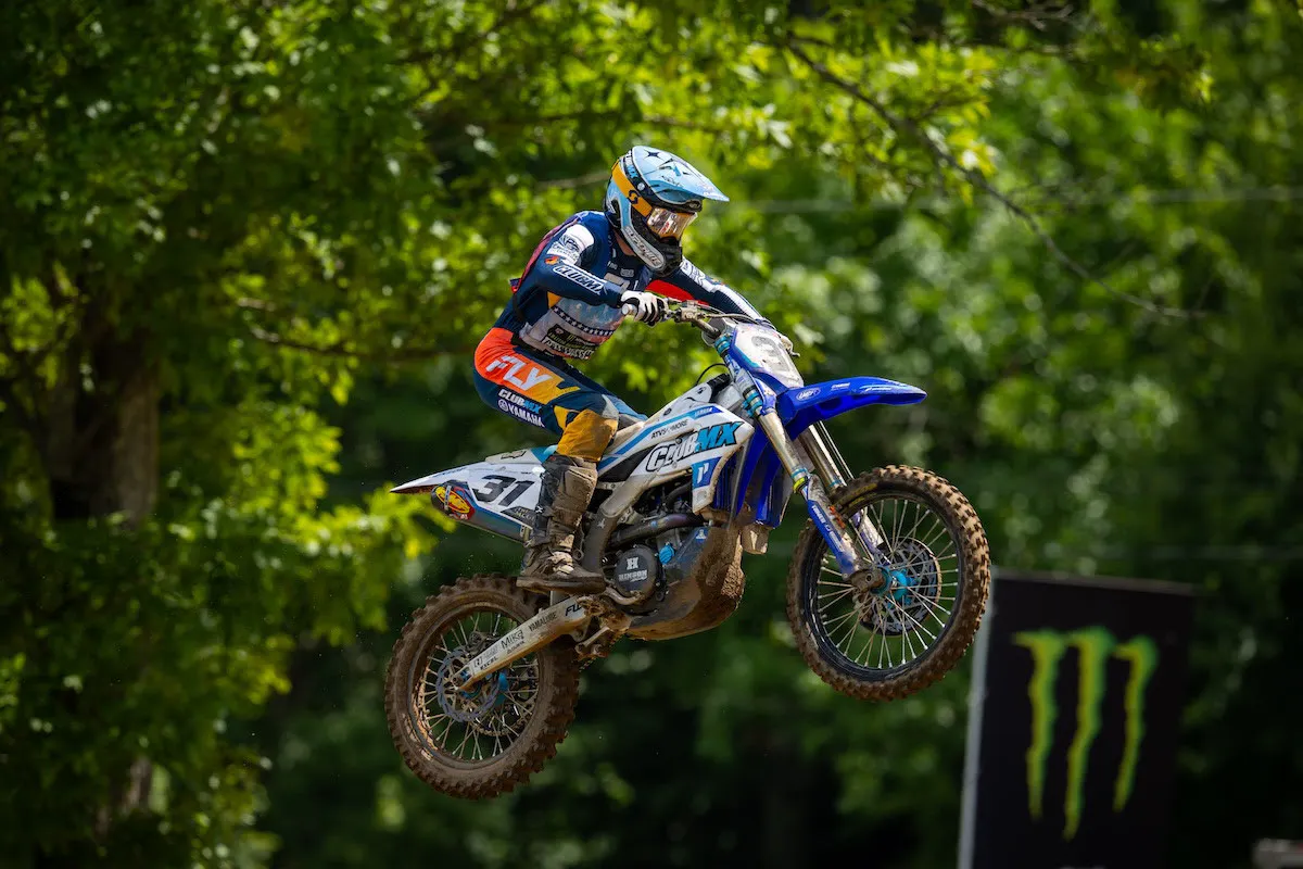 Yamaha rider Ryder Malinoski took an big Moto 1 win in 250 Pro Sport.