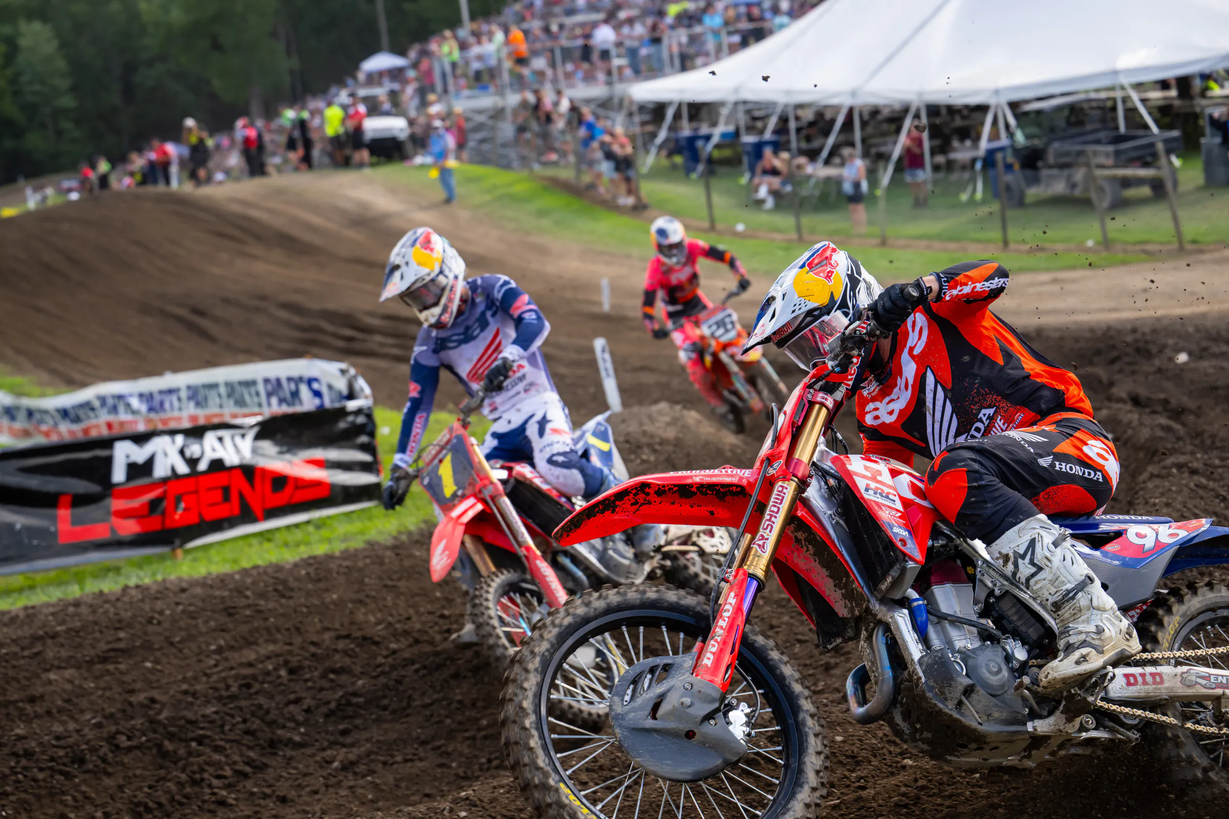 Hunter won't have the red plate next weekend at Budds Creek, as he now trails his brother, Jett, by ten points.