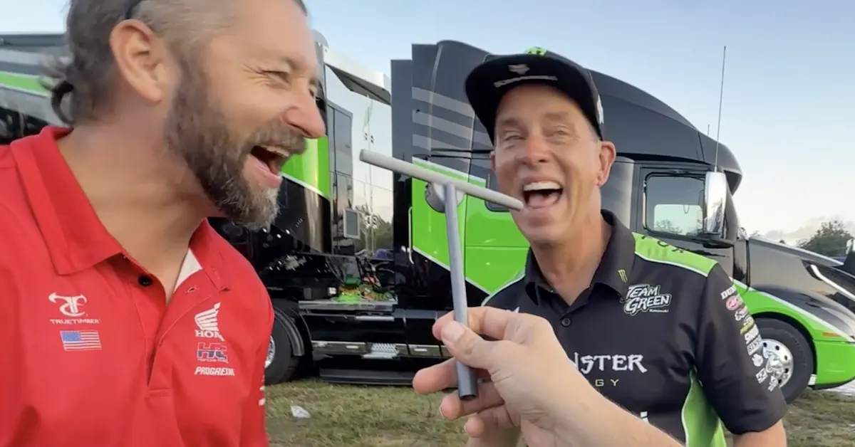 Weege Show: Post Budds Creek and Both Titles Come Down to the Wire. It's Rare!